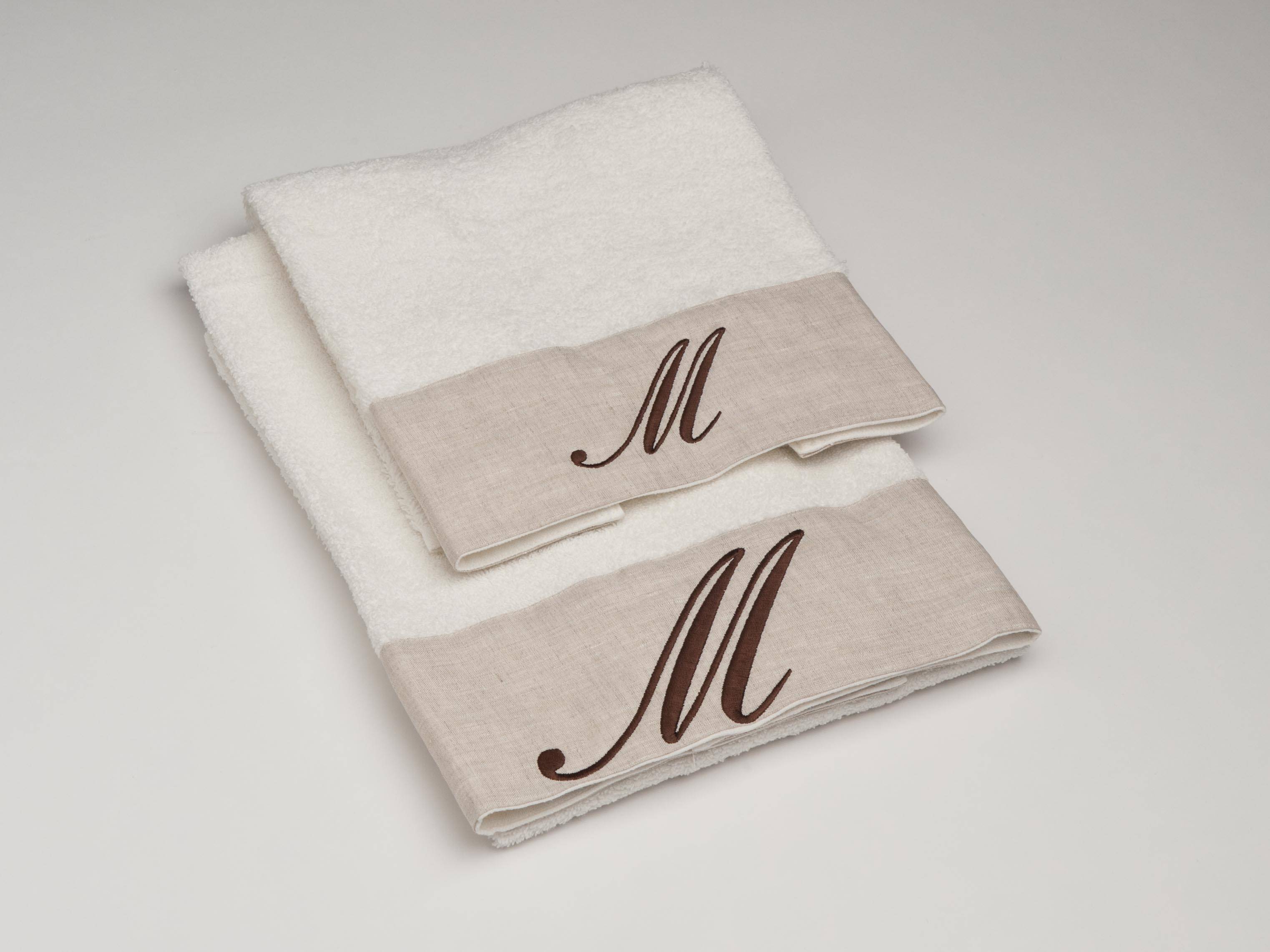 Asciugamani Con Cifre Su Lino Marrone