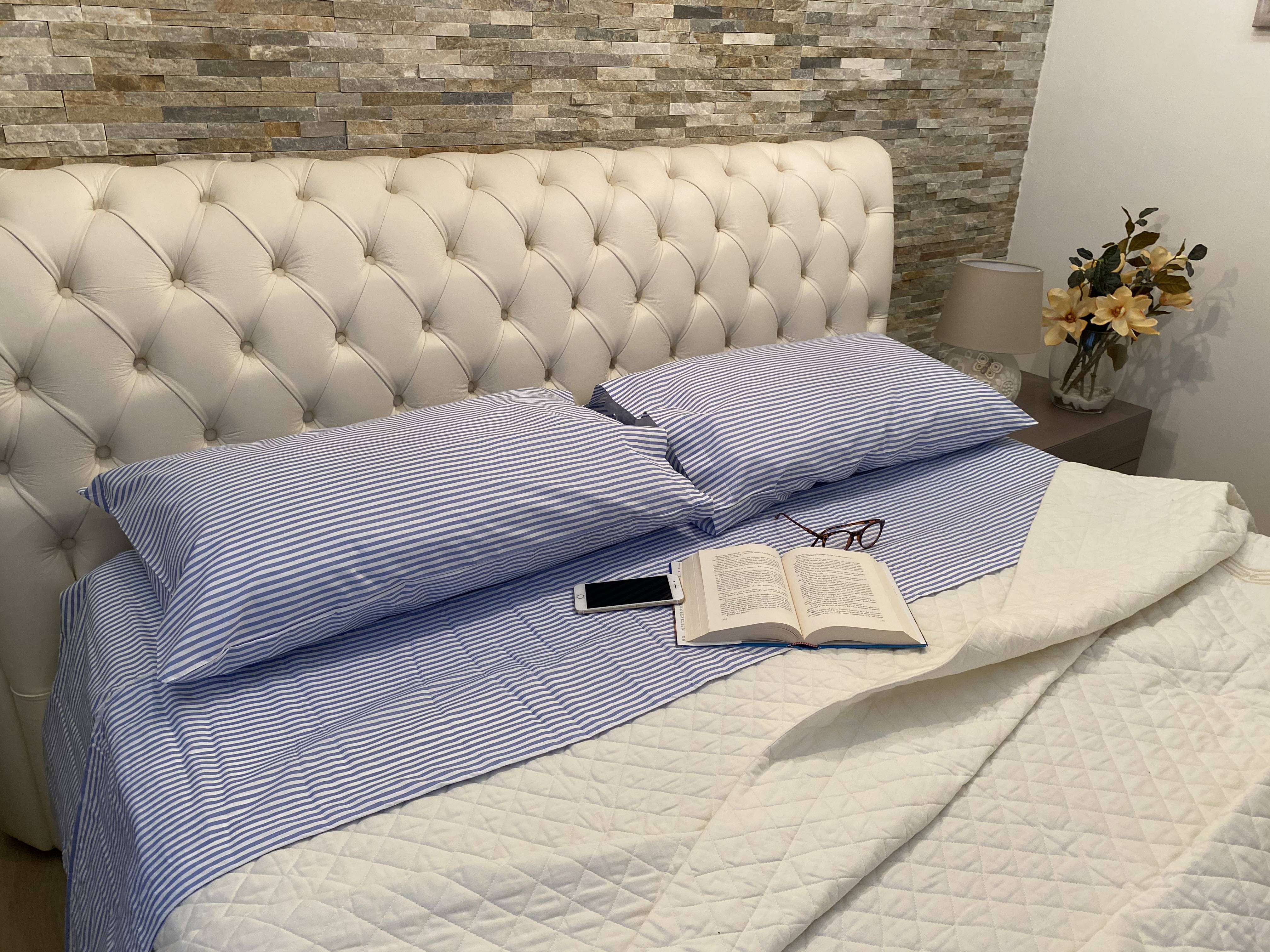 Lenzuolo Sopra Con Federe Rigato