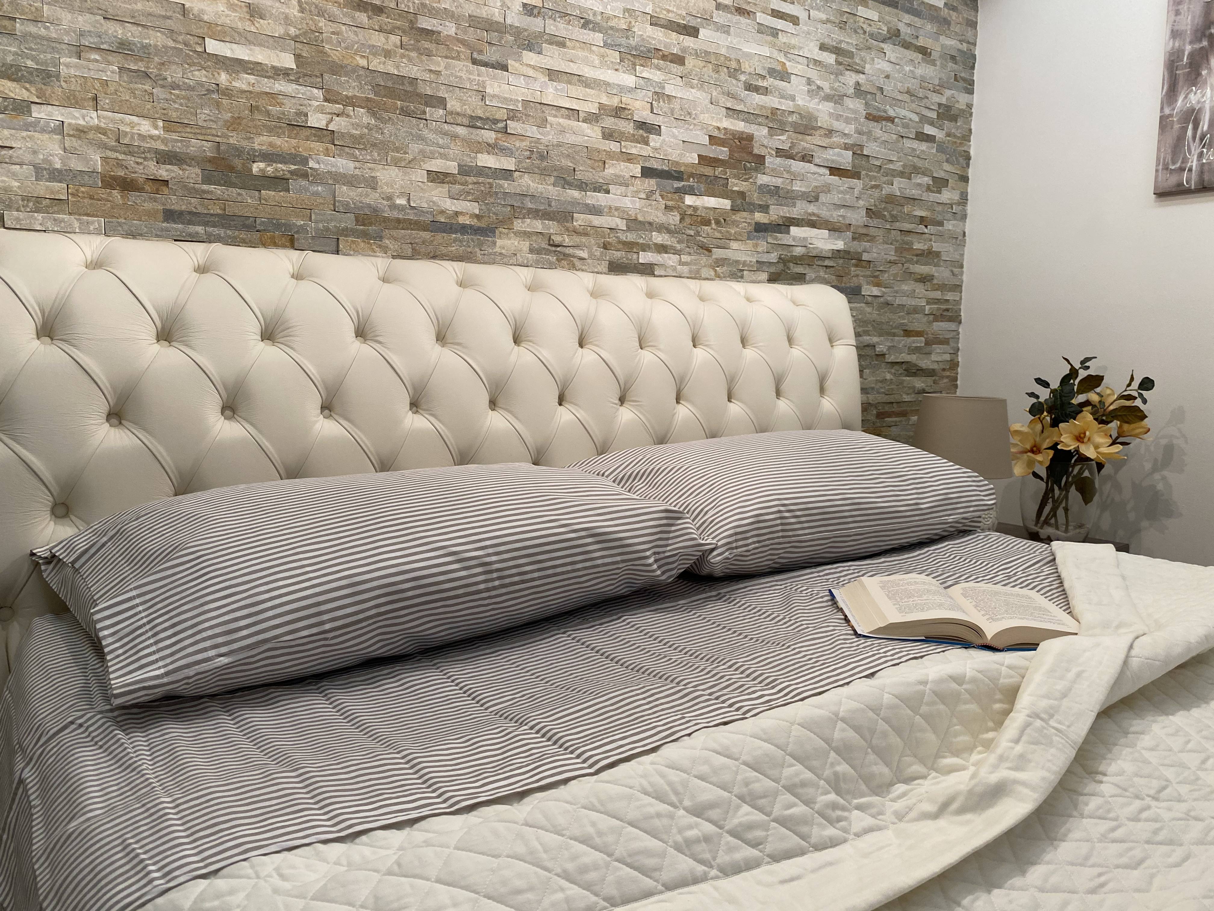 Lenzuolo Sopra Con Federe Rigato