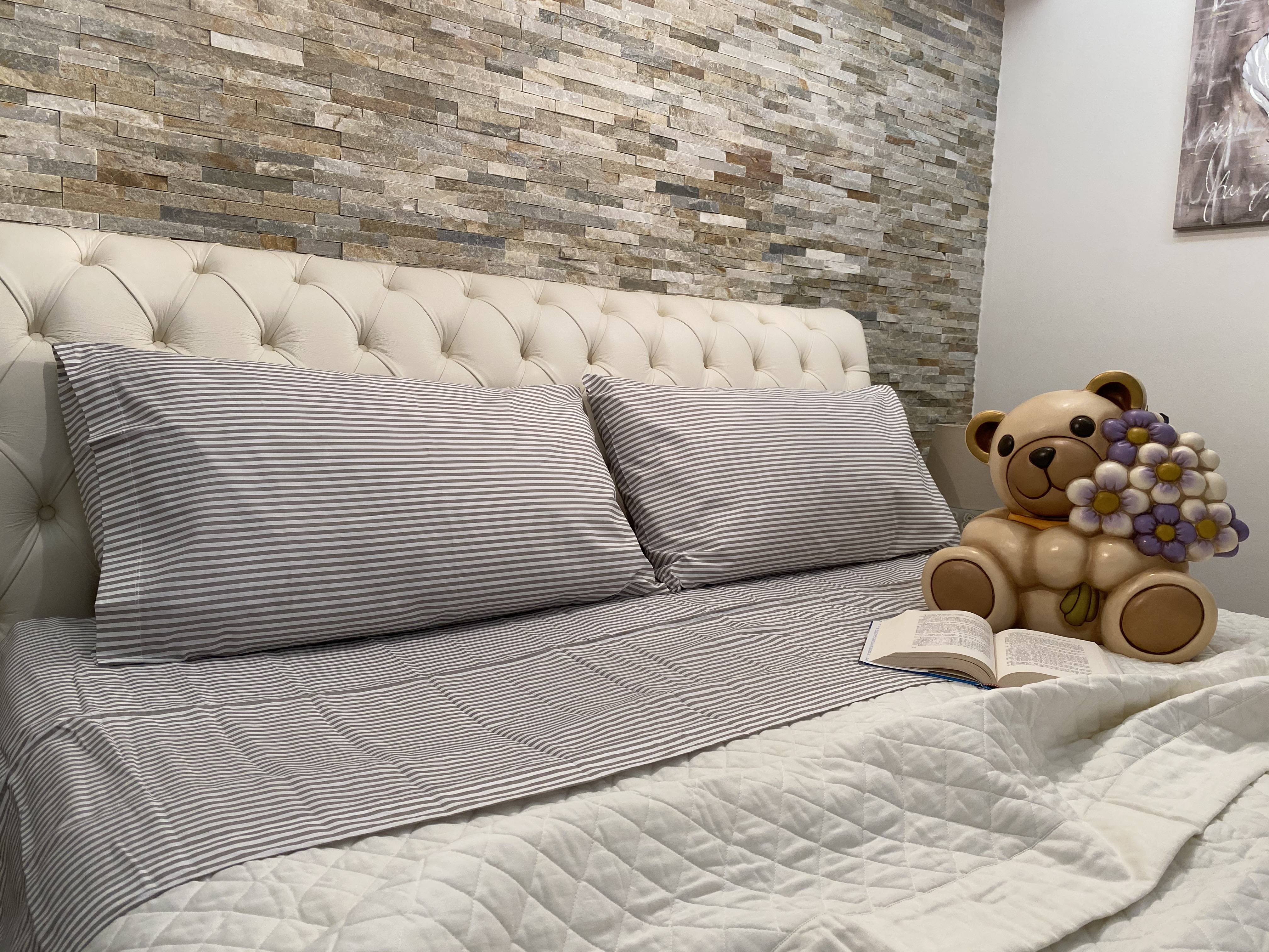 Lenzuolo Sopra Con Federe Rigato