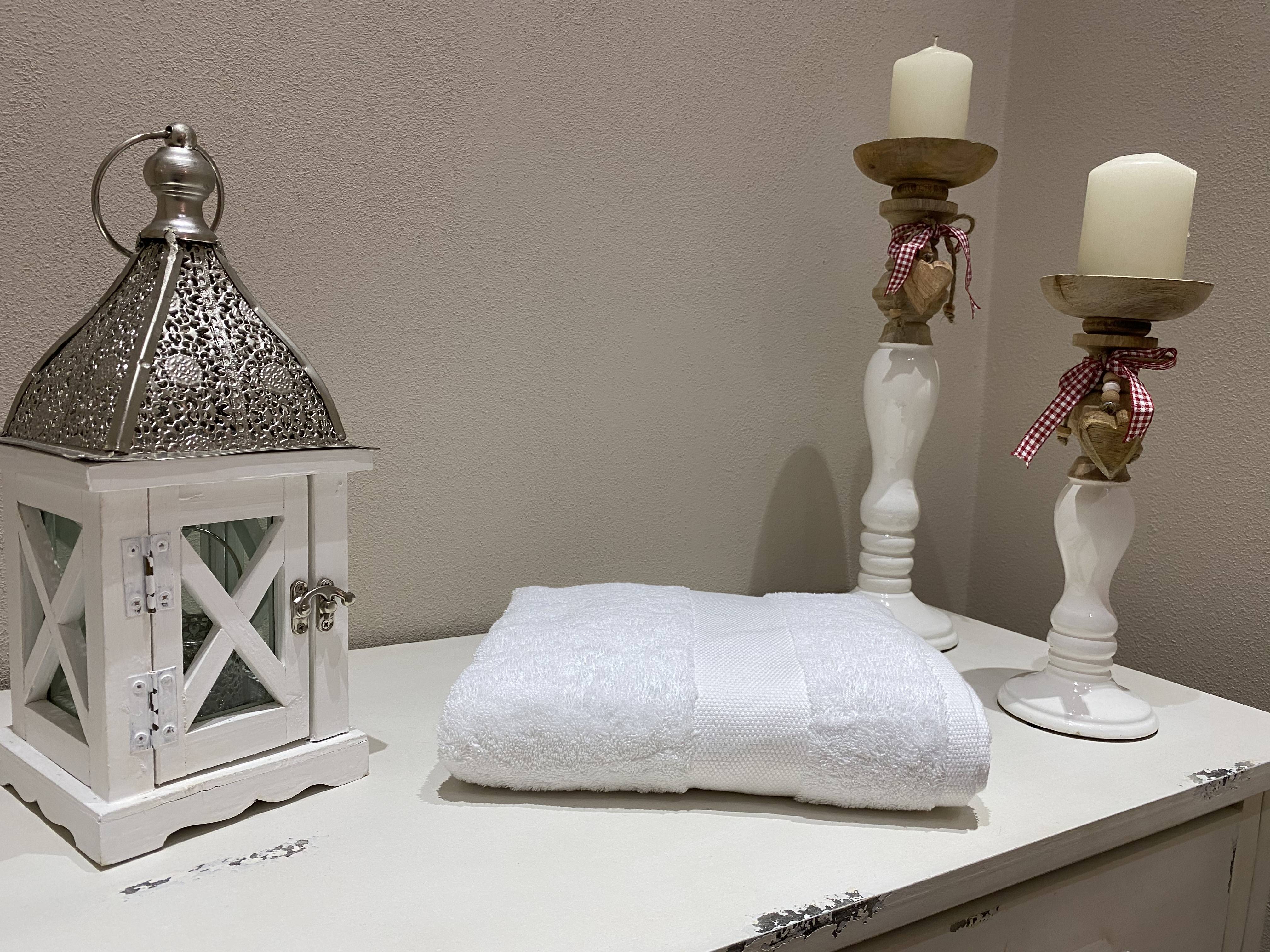 Telo Doccia In Spugna BIANCO Con Nome O Iniziale Personalizzato