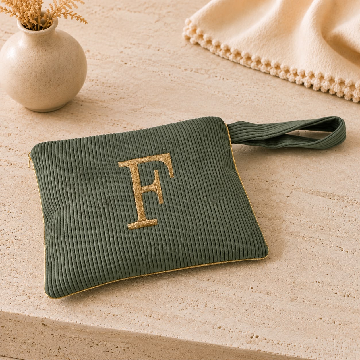 Pochette con Cifra Velluto Verde