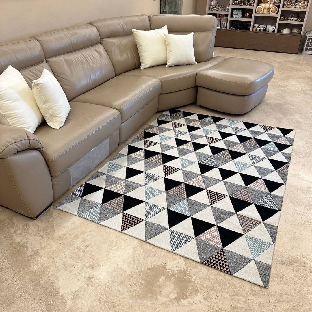 Tappeto Arredo Triangoli Nero