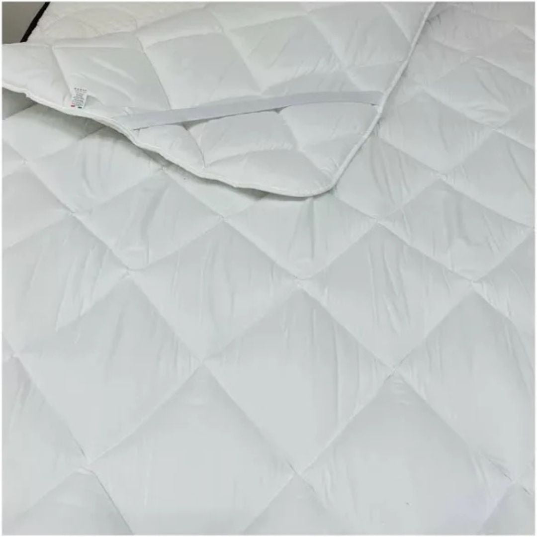 Topper Cotton House