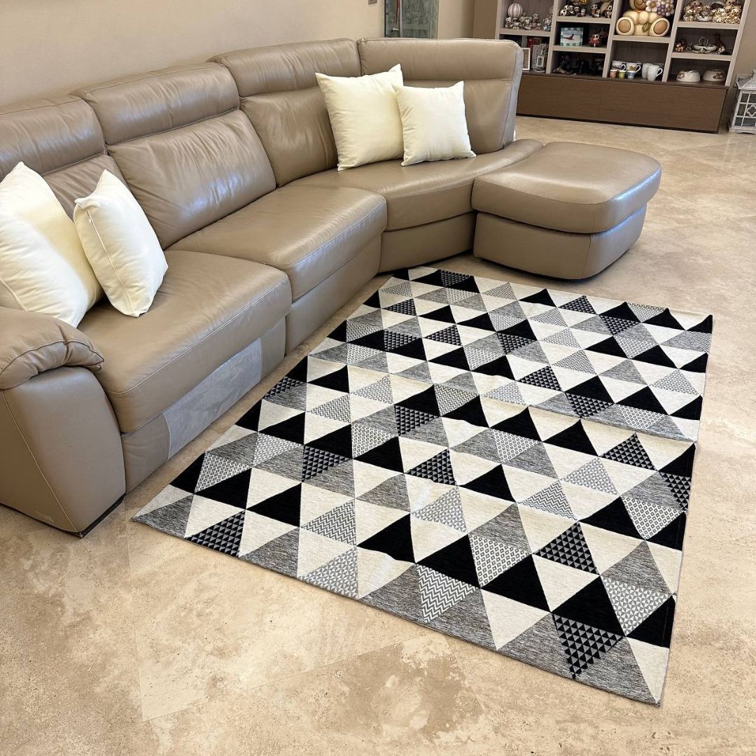 Tappeto Arredo Triangoli Nero