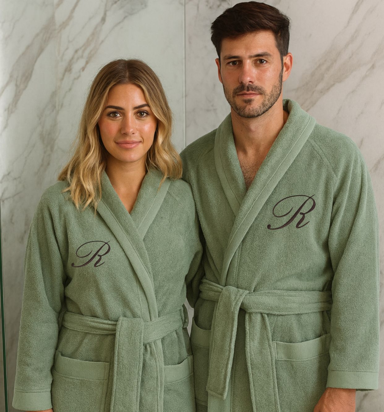 Accappatoio Unisex In Spugna Joly VERDE Con Iniziale Personalizzata