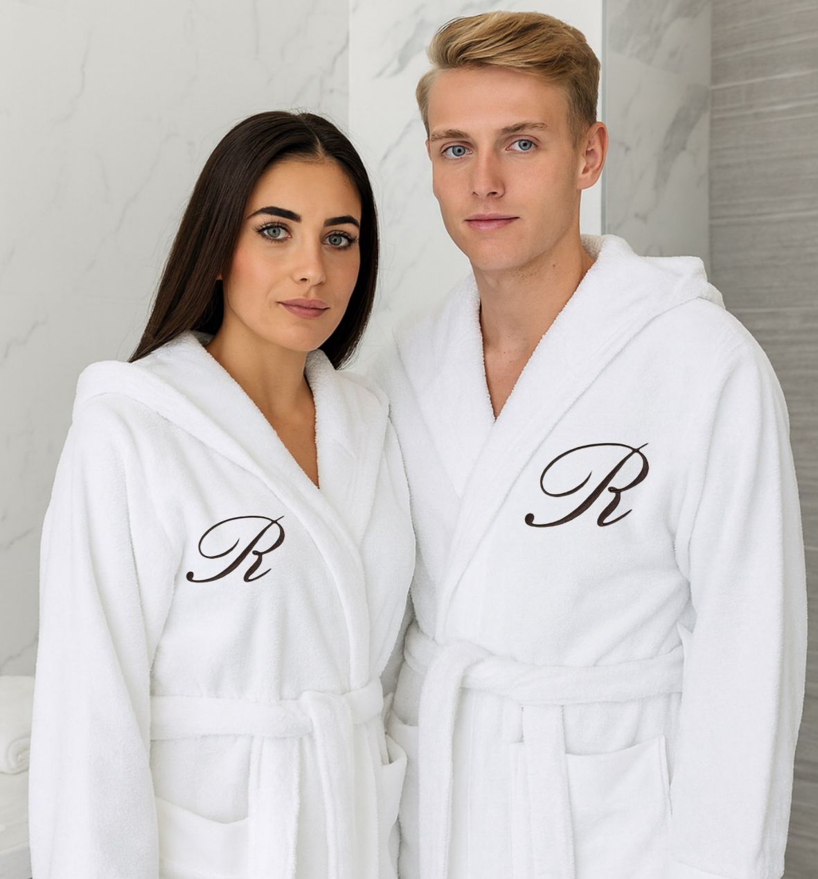 Accappatoio Unisex In Spugna Joly BIANCO Con Iniziale Personalizzata