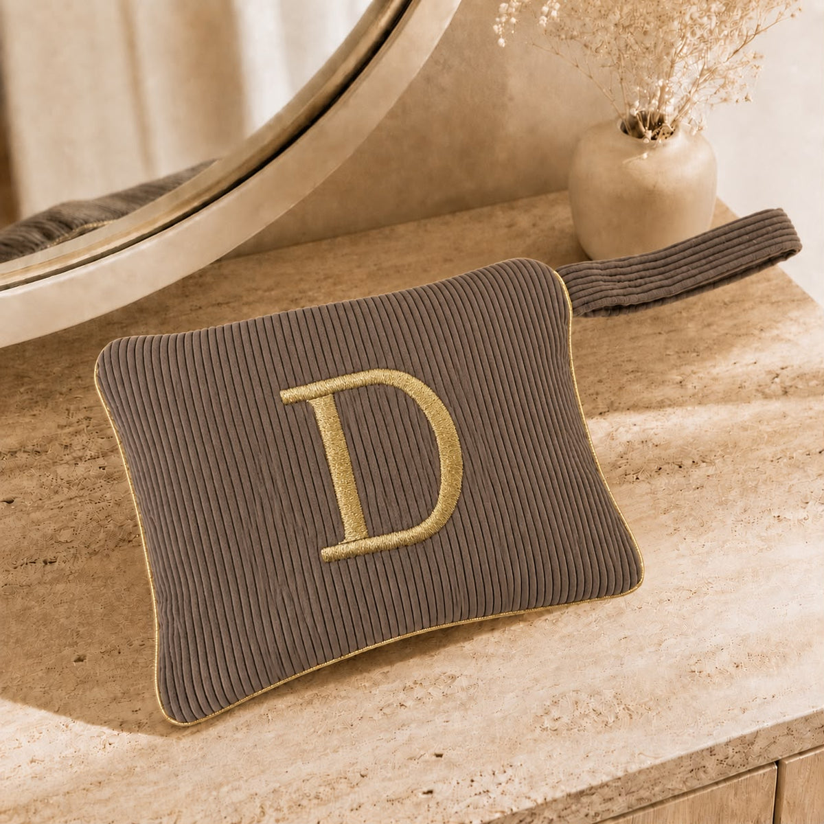 Pochette con Cifra Velluto Marrone