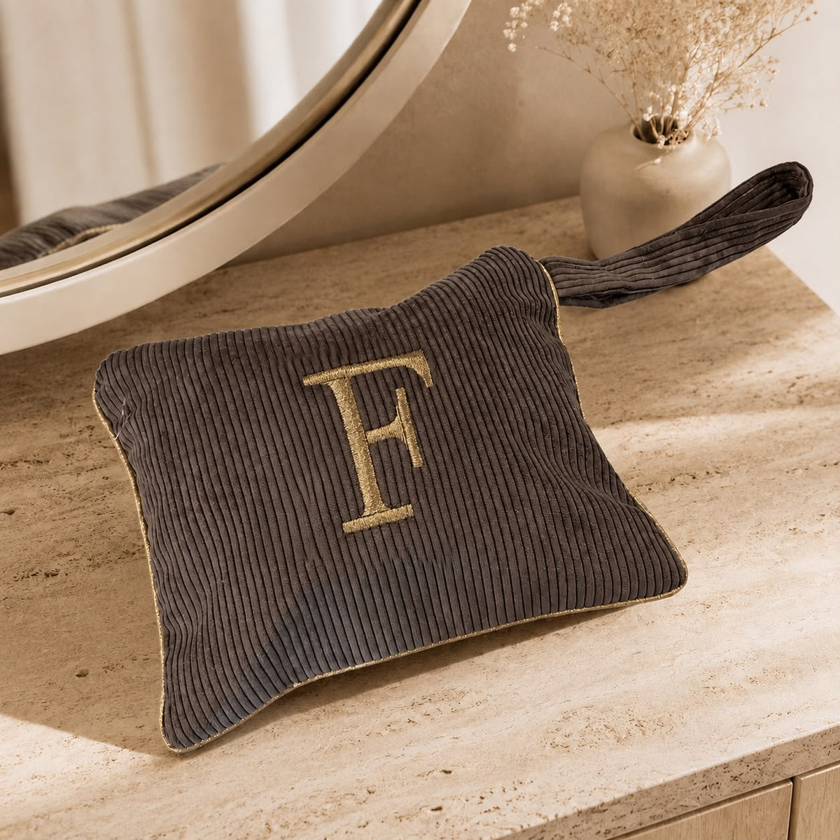 Pochette con Cifra Velluto Marrone