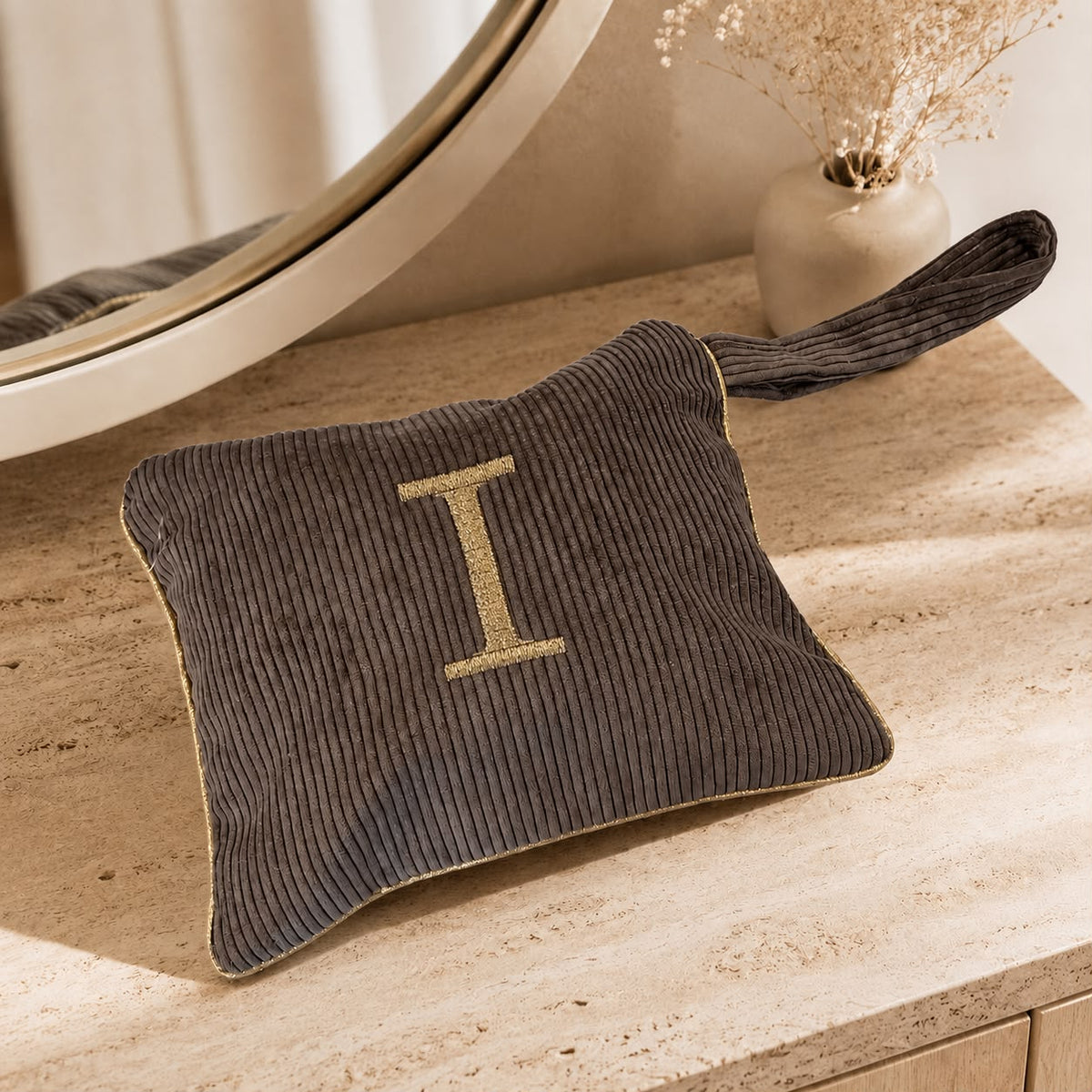 Pochette con Cifra Velluto Marrone